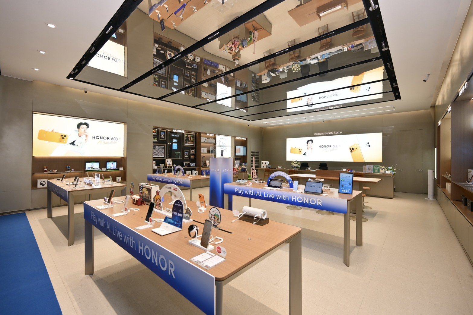 เปิดแล้ววันนี้! HONOR Alpha Store แห่งแรกในตลาดต่างประเทศ ณ เดอะมอลล์ไลฟ์สโตร์ บางกะปิ