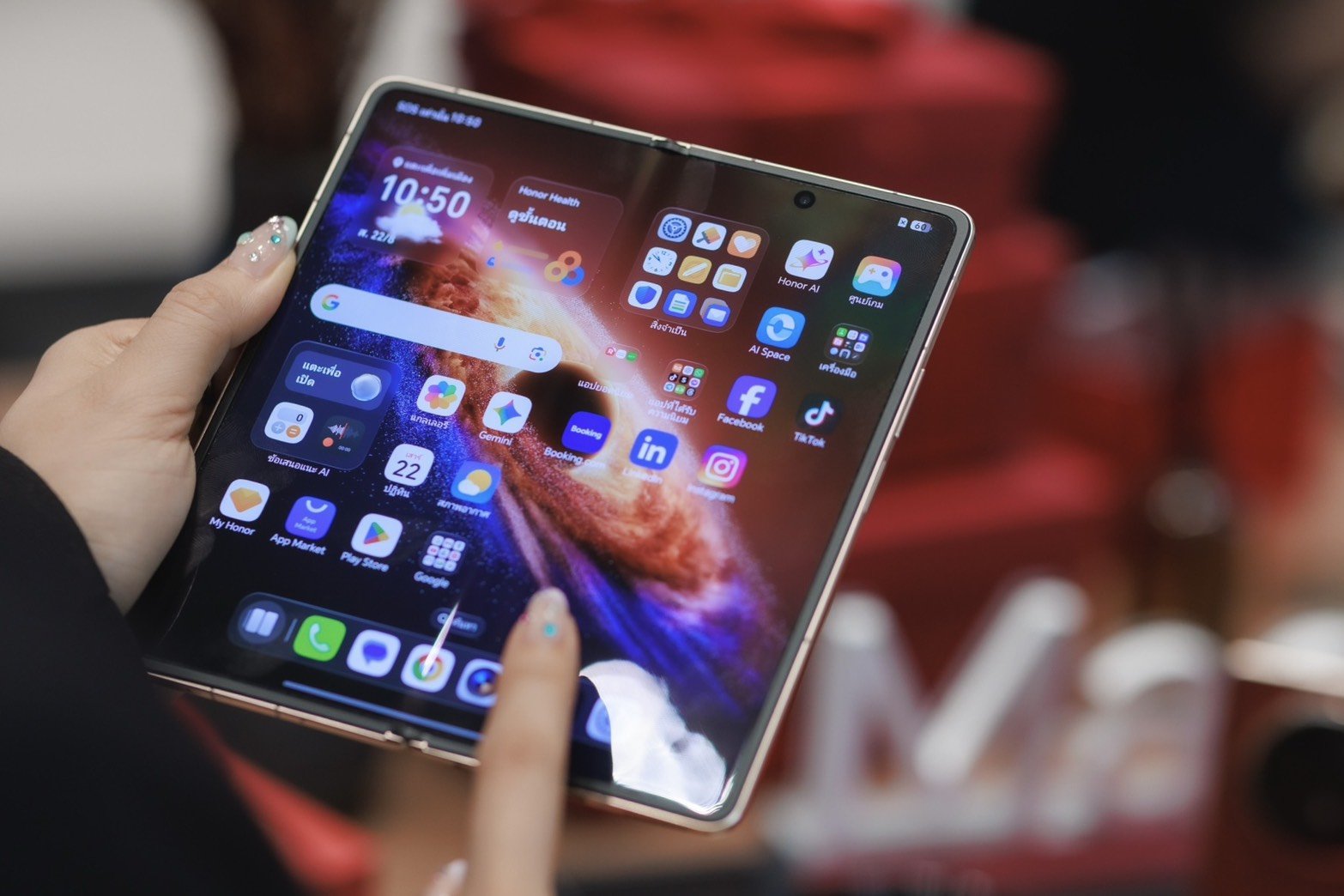 HONOR Magic V6 ราคา 67,999 บาท แถม V Care และ Trade Up สูงสุด 10,000 บาท
