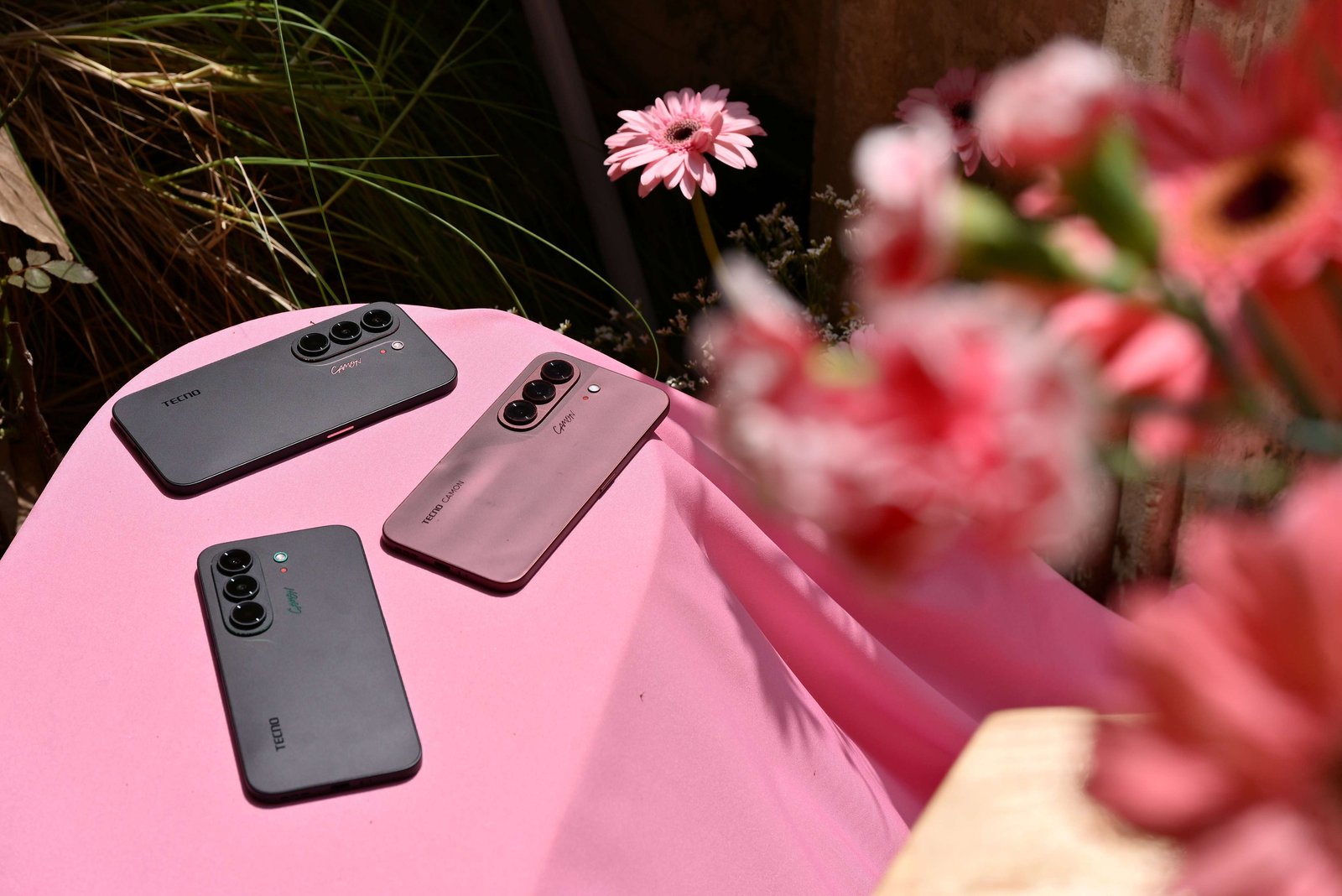 TECNO CAMON Slim 5G ชวนสัมผัส “สวยพริ้งในบลิ้งเดียว” พร้อม FlashSnap และดีไซน์บาง 6.39 มม.